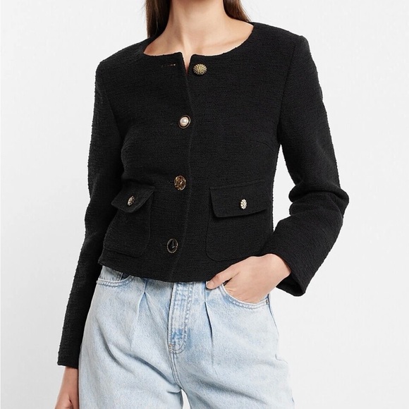 Express High Waisted Light Wash Pleated Wide Leg Jeans | 4R - Picture 3 of 11